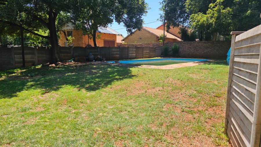 4 Bedroom Property for Sale in Eldoraigne Gauteng