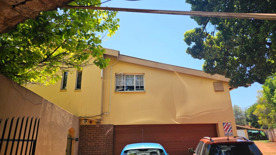 4 Bedroom Property for Sale in Eldoraigne Gauteng