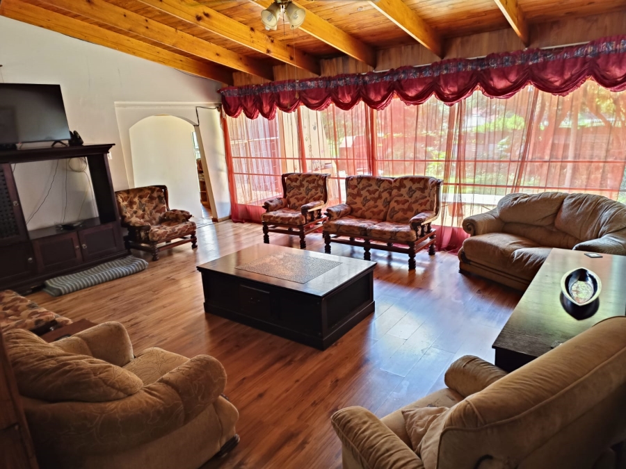 4 Bedroom Property for Sale in Eldoraigne Gauteng