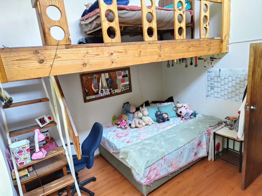 4 Bedroom Property for Sale in Eldoraigne Gauteng