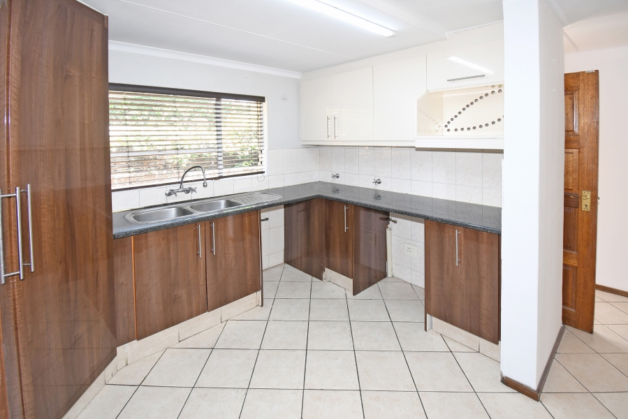 4 Bedroom Property for Sale in Barbeque Downs Gauteng