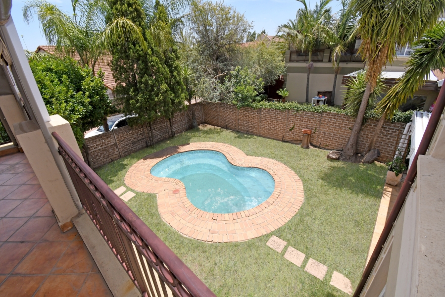 4 Bedroom Property for Sale in Barbeque Downs Gauteng