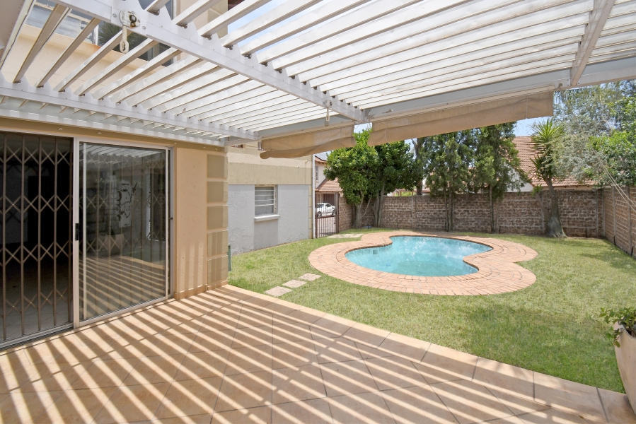 4 Bedroom Property for Sale in Barbeque Downs Gauteng