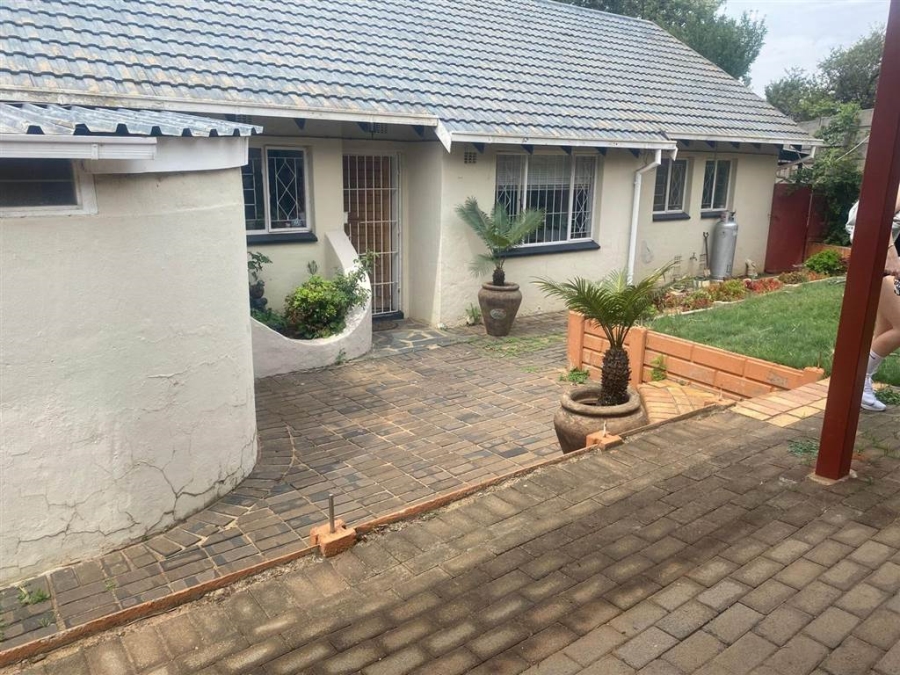 To Let 3 Bedroom Property for Rent in Randpark Ridge Gauteng