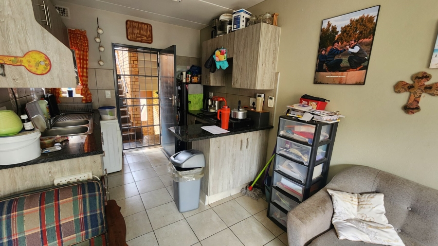 2 Bedroom Property for Sale in Montana Tuine Gauteng