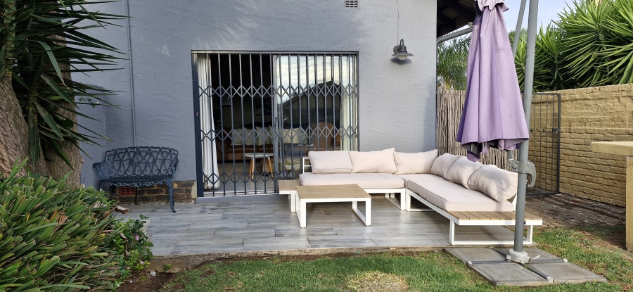 To Let 3 Bedroom Property for Rent in Van Riebeeck Park Gauteng