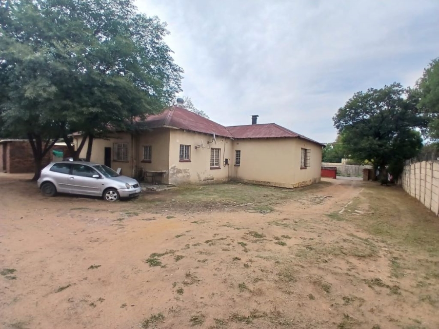 7 Bedroom Property for Sale in Parkhill Gardens Gauteng