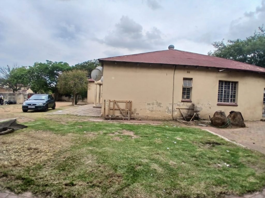 7 Bedroom Property for Sale in Parkhill Gardens Gauteng