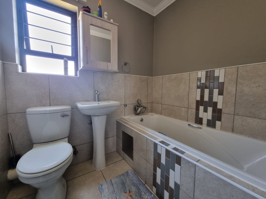 To Let 2 Bedroom Property for Rent in Rooihuiskraal North Gauteng