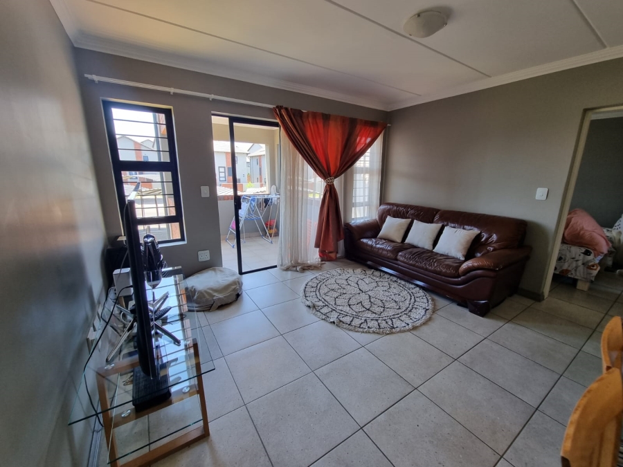 To Let 2 Bedroom Property for Rent in Rooihuiskraal North Gauteng