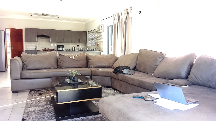 To Let 3 Bedroom Property for Rent in Olievenhoutbosch Gauteng