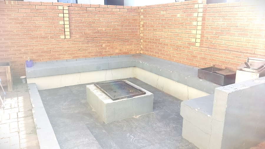 To Let 3 Bedroom Property for Rent in Olievenhoutbosch Gauteng