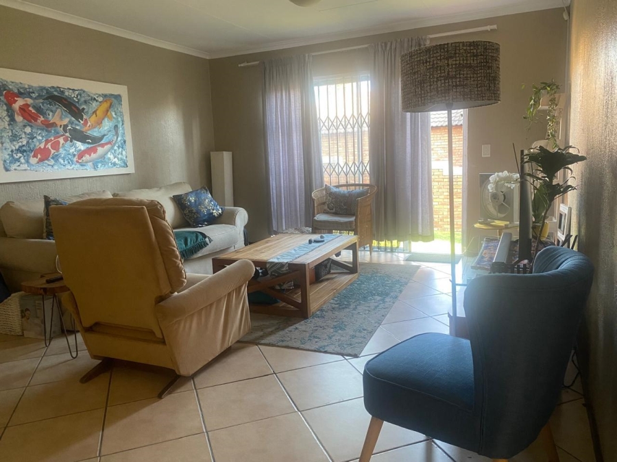 To Let 2 Bedroom Property for Rent in Kyalami Hills Gauteng