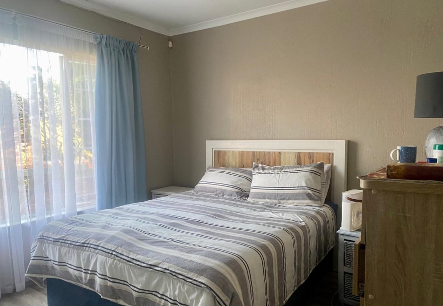 To Let 2 Bedroom Property for Rent in Kyalami Hills Gauteng