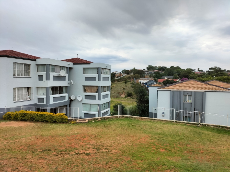 2 Bedroom Property for Sale in Discovery Gauteng