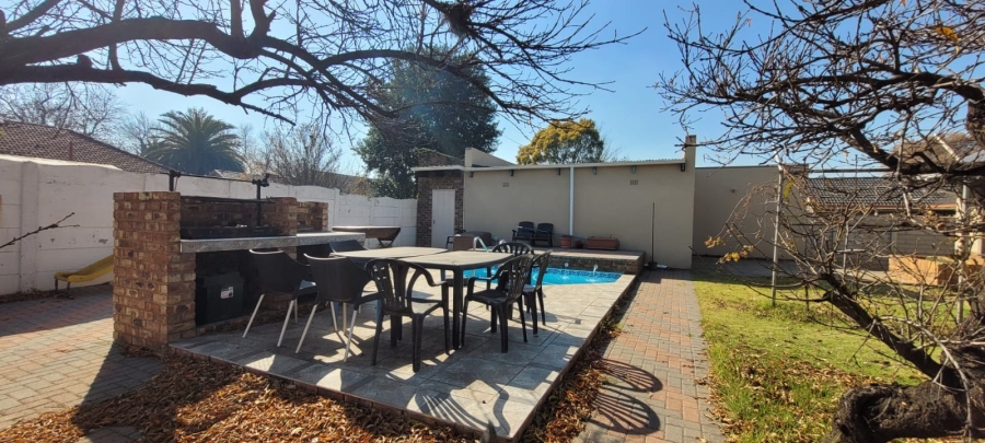 4 Bedroom Property for Sale in Vanderbijlpark SW 1 Gauteng