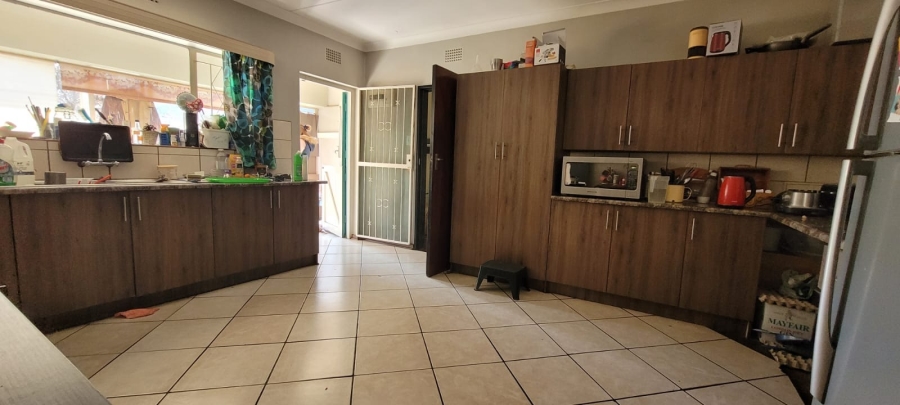 4 Bedroom Property for Sale in Vanderbijlpark SW 1 Gauteng