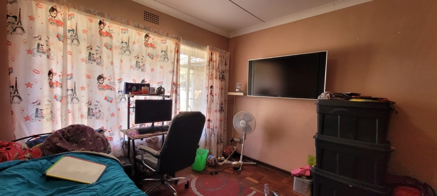 4 Bedroom Property for Sale in Vanderbijlpark SW 1 Gauteng