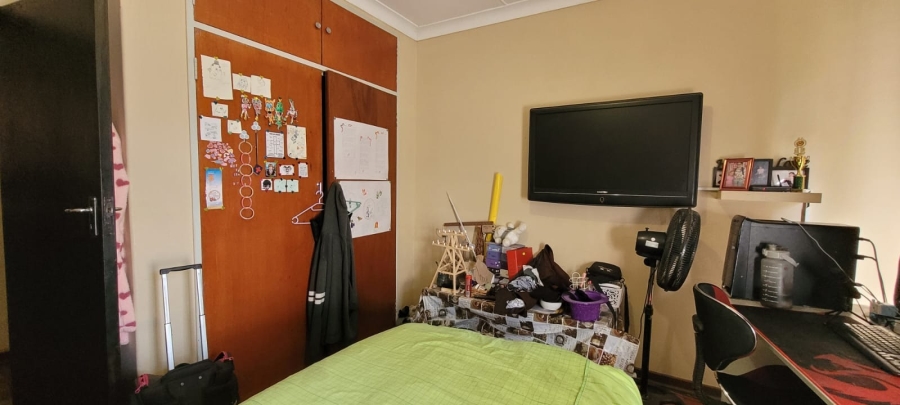 4 Bedroom Property for Sale in Vanderbijlpark SW 1 Gauteng