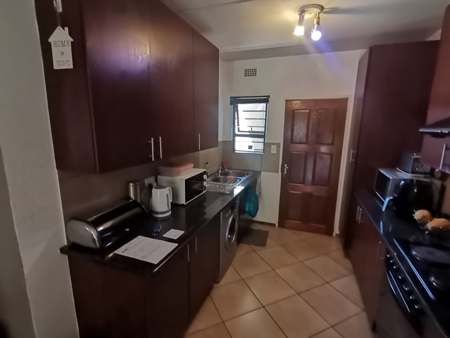 3 Bedroom Property for Sale in Albertsdal Gauteng