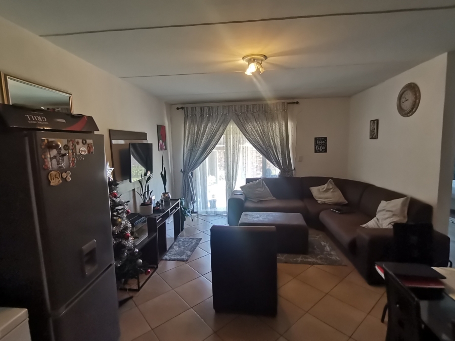 3 Bedroom Property for Sale in Albertsdal Gauteng