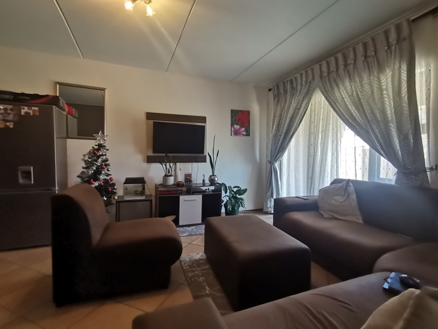 3 Bedroom Property for Sale in Albertsdal Gauteng