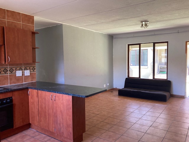 2 Bedroom Property for Sale in Helderwyk Gauteng