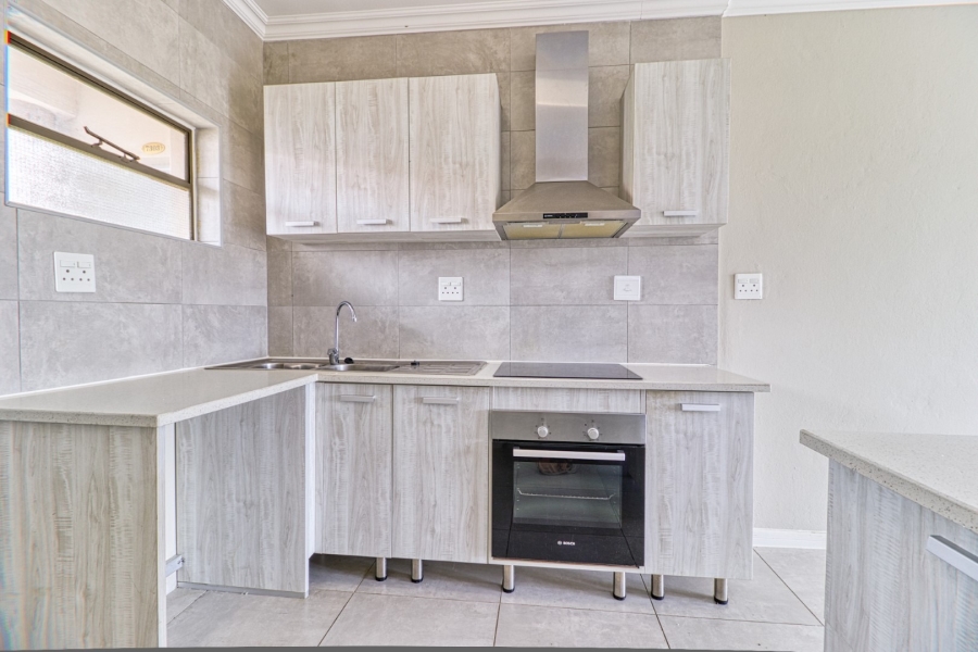 2 Bedroom Property for Sale in Broadacres Gauteng