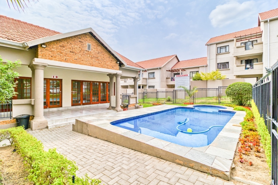 2 Bedroom Property for Sale in Broadacres Gauteng