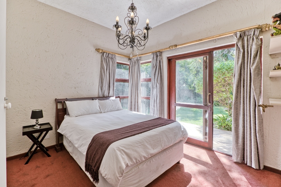 5 Bedroom Property for Sale in Douglasdale Gauteng