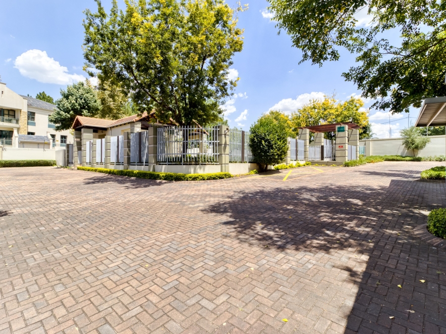 1 Bedroom Property for Sale in Broadacres Gauteng