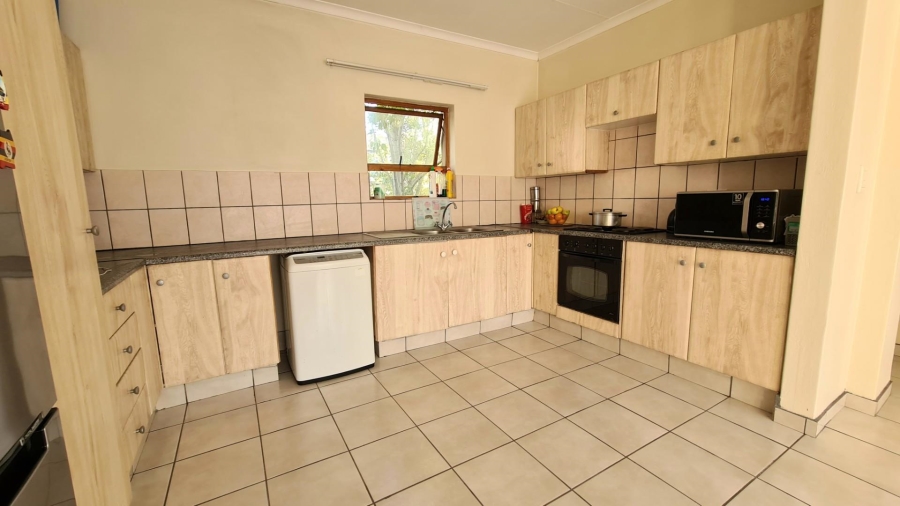 2 Bedroom Property for Sale in Fourways Gauteng