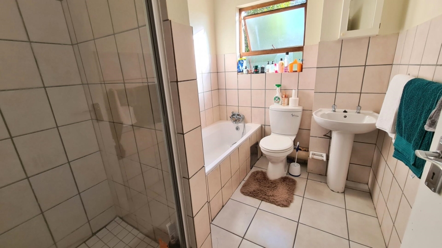 2 Bedroom Property for Sale in Fourways Gauteng