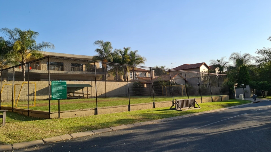 2 Bedroom Property for Sale in Fourways Gauteng