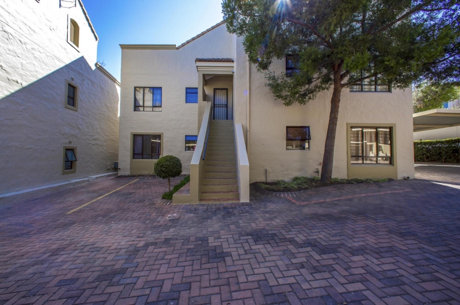 1 Bedroom Property for Sale in Douglasdale Gauteng