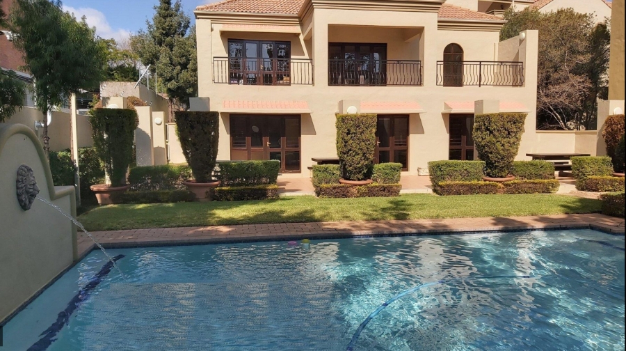 1 Bedroom Property for Sale in Douglasdale Gauteng