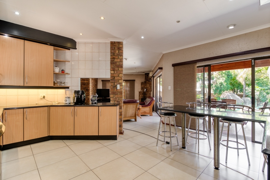 5 Bedroom Property for Sale in Fourways Gauteng