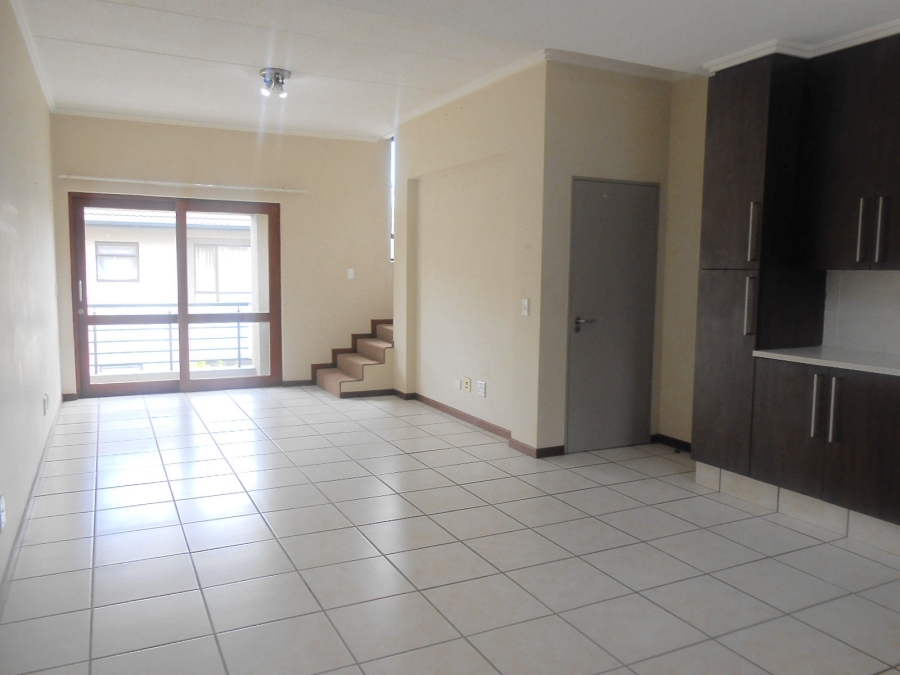 To Let 2 Bedroom Property for Rent in Lonehill Gauteng