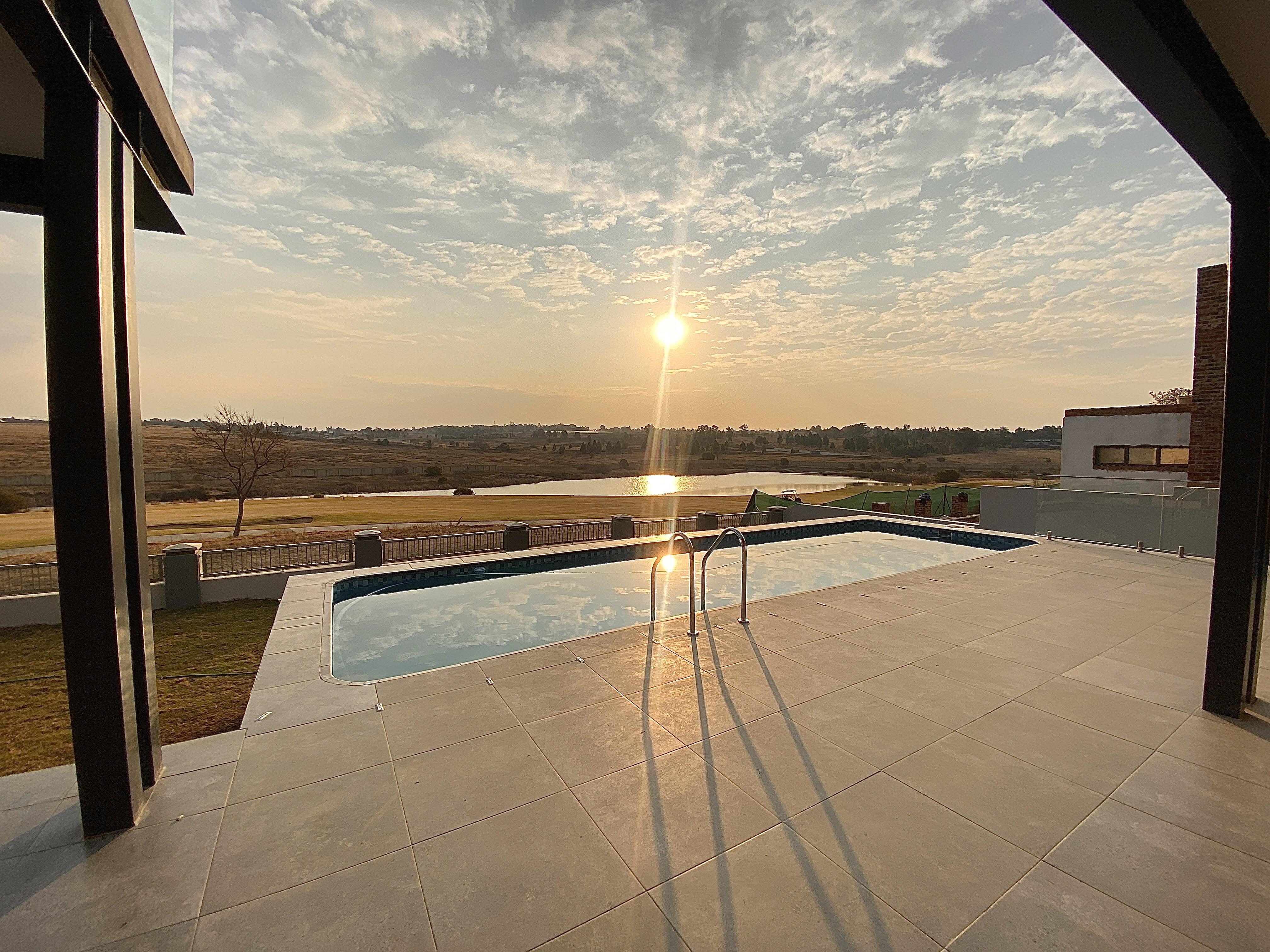 6 Bedroom Property for Sale in Copperleaf Estate Gauteng