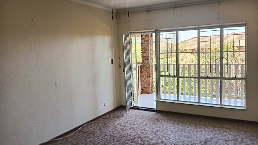 3 Bedroom Property for Sale in Edleen Gauteng