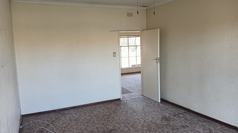 3 Bedroom Property for Sale in Edleen Gauteng