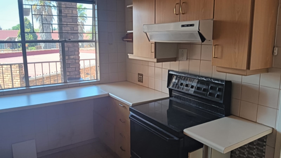 3 Bedroom Property for Sale in Edleen Gauteng