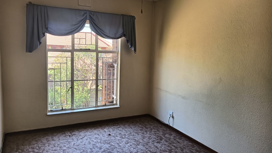 3 Bedroom Property for Sale in Edleen Gauteng