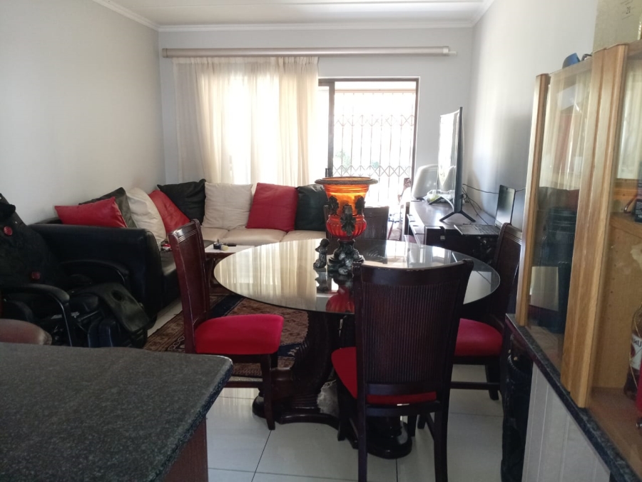 2 Bedroom Property for Sale in Noordwyk Gauteng