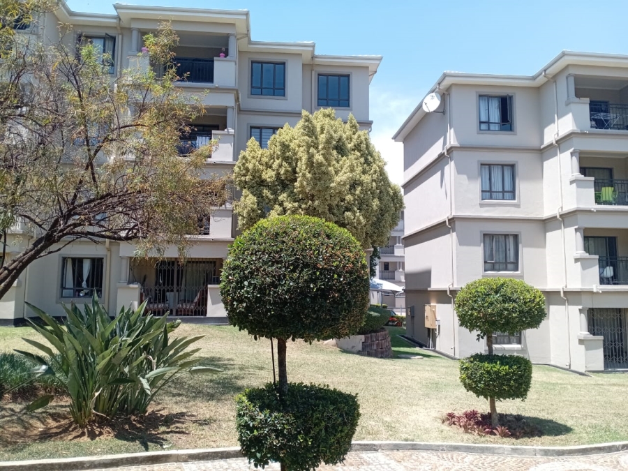 2 Bedroom Property for Sale in Noordwyk Gauteng