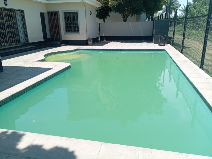 2 Bedroom Property for Sale in Noordwyk Gauteng