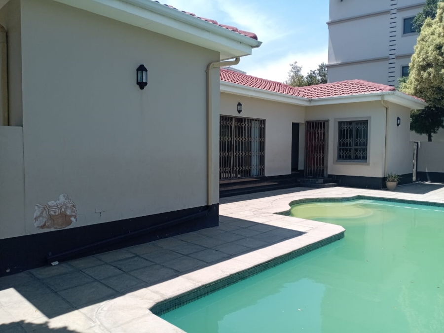 2 Bedroom Property for Sale in Noordwyk Gauteng