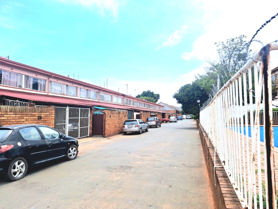 3 Bedroom Property for Sale in Windsor West Gauteng