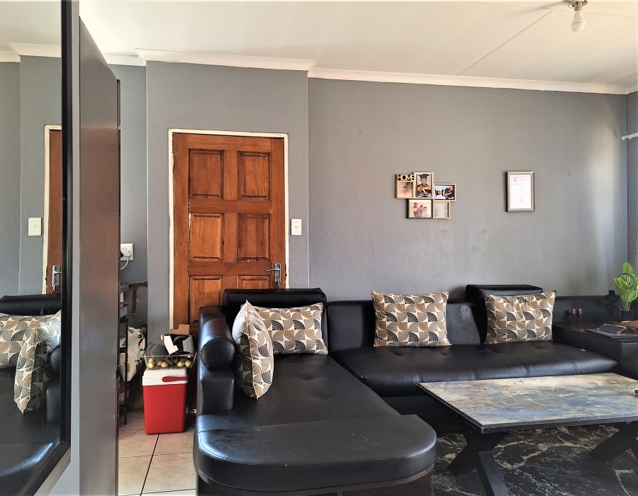 2 Bedroom Property for Sale in Cosmo City Gauteng