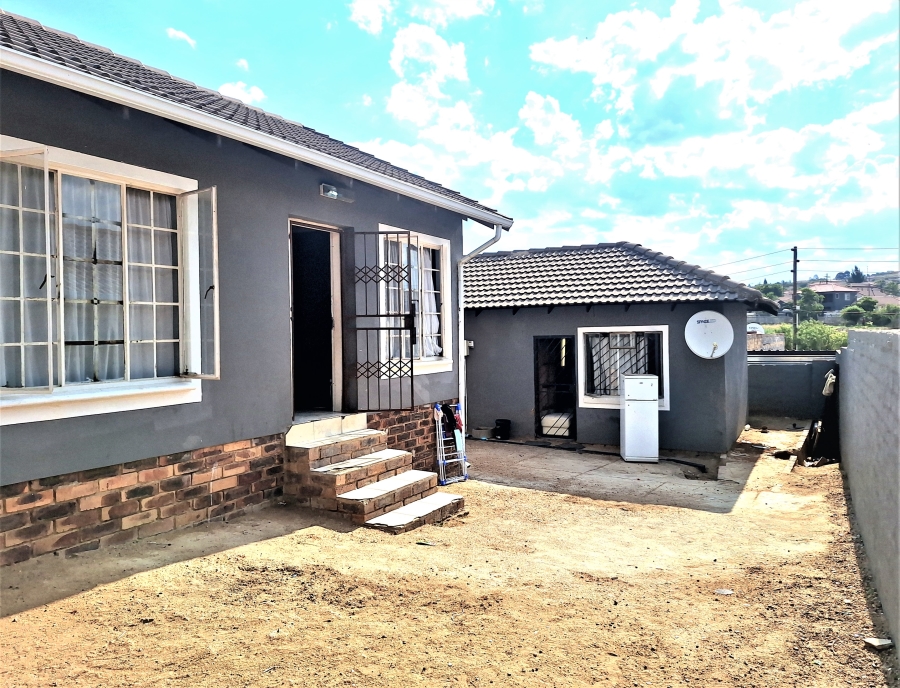 2 Bedroom Property for Sale in Cosmo City Gauteng